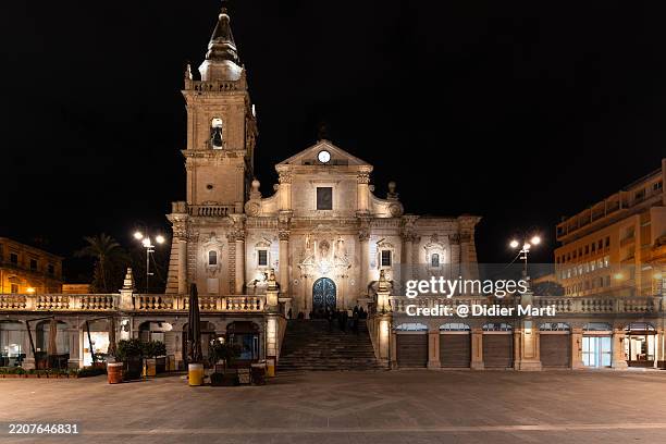 Jean Ragusa 1 121 Saint Jean Baptiste Dans Le Desert Stock Photos, High-Res ...
