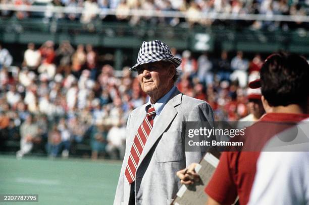Paul 'Bear' Bryant , head coach of the Alabama Crimson Tide, the University of Alabama's American football team, 1980.
