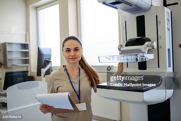 Mammogram Machine Tech 125 Mammography Machine Stock Photos, High-Res Pictures, and Images ...