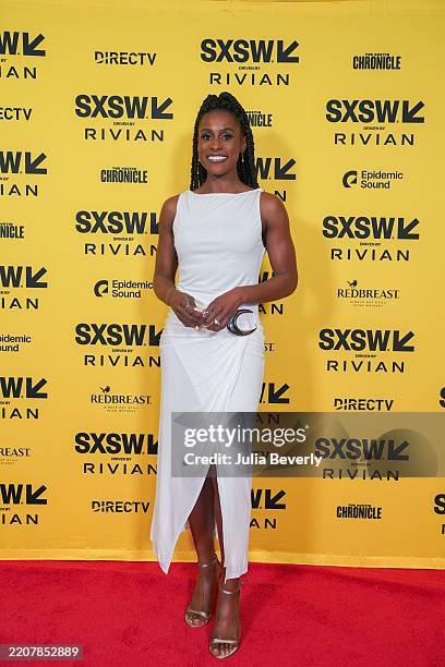 Issa Rae Hyatt 211 Julia Rae Stock Photos, High-Res Pictures, and Images - Getty Images