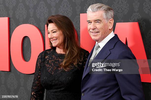 Keely Shaye Smith and Pierce Brosnan attend "MobLand" New York Premiere at SVA Theater on March 31, 2025 in New York City.