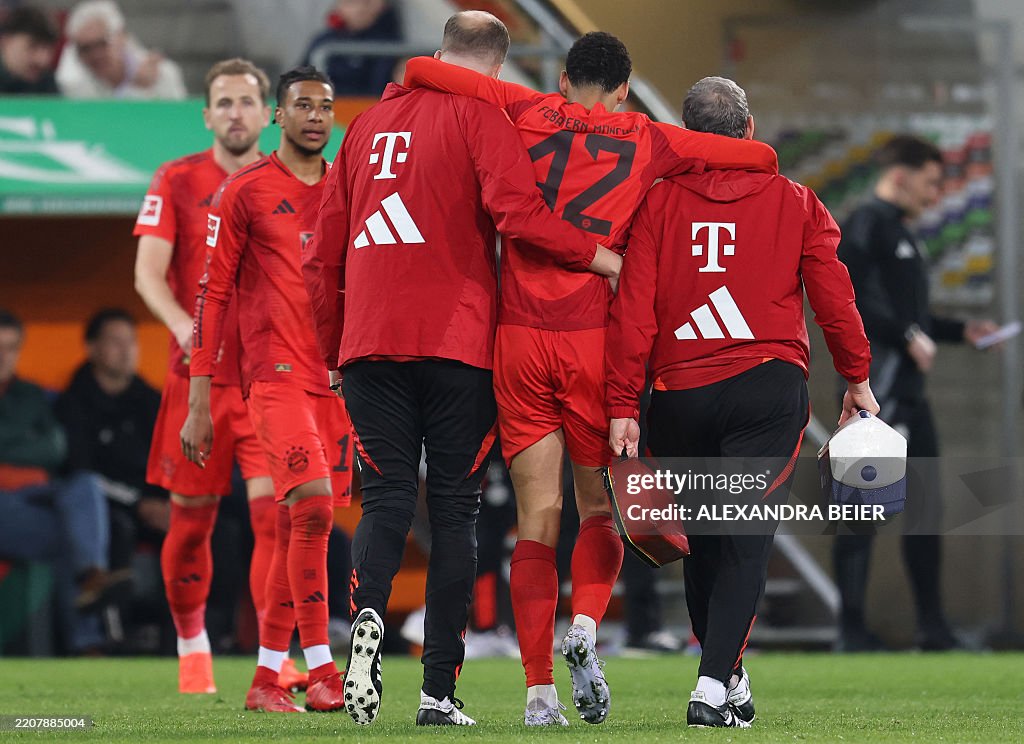 FBL-GER-BUNDESLIGA-AUGSBURG-BAYERN MUNICH