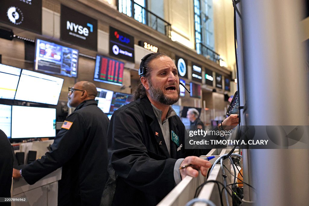 TOPSHOT-US-ECONOMY-MARKET-STOCKS