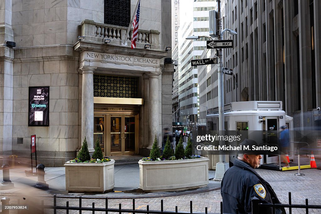 Markets Remain Uneasy As Wall Street Awaits Tariff Announcement From President Trump