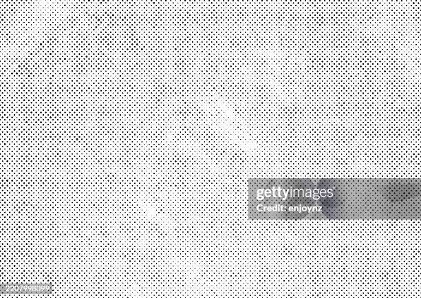 stockillustraties, clipart, cartoons en iconen met black grunge half tone dots pattern - gespikkeld