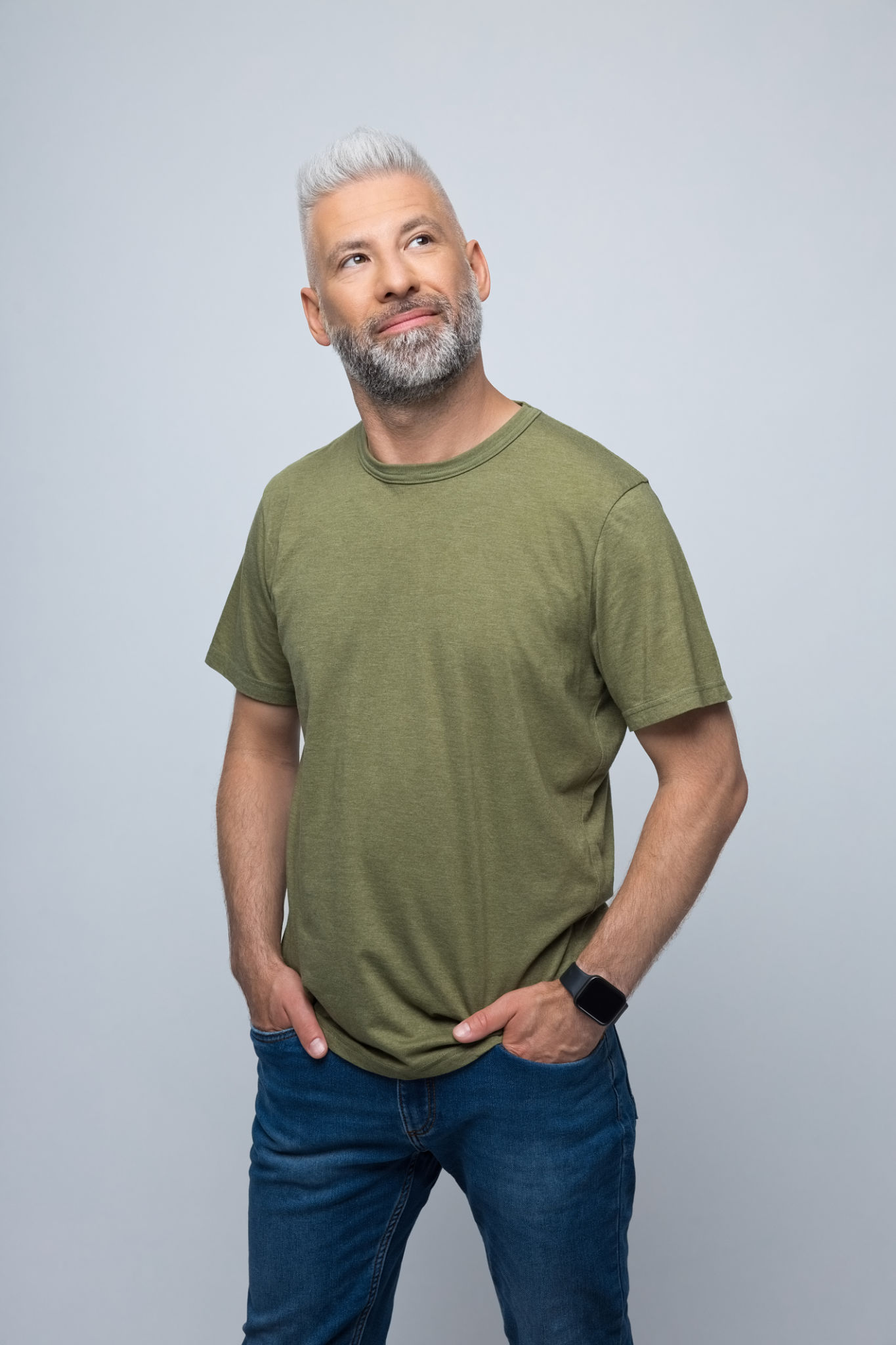 choosing t shirt
