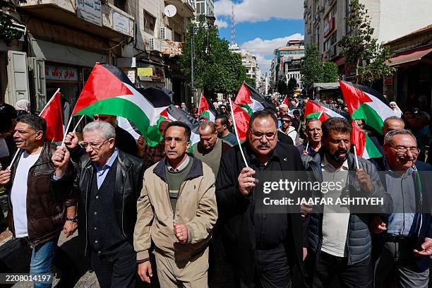 Palestinians, including politician and activist Mustafa al-Bargouti , Fatah's central committee deputy secretary Sabri Saydam , and left-wing...