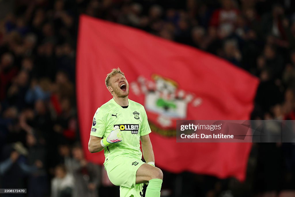 Southampton FC v Crystal Palace FC - Premier League