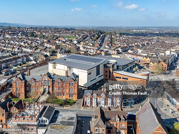 regent circus in swindon town centre - swindon stock pictures, royalty-free photos & images