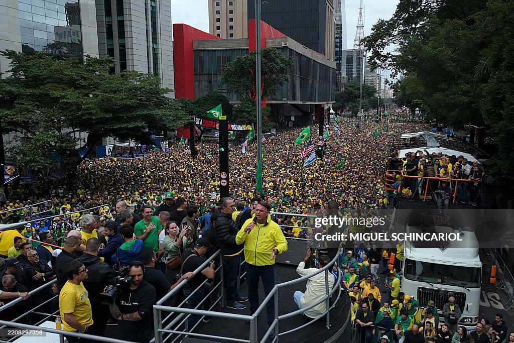 TOPSHOT-BRAZIL-POLITICS-JUSTICE-PROTEST