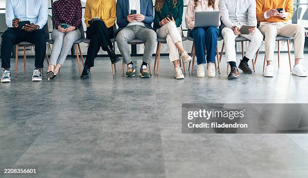 diverse group of people using technology - candidato imagens e fotografias de stock