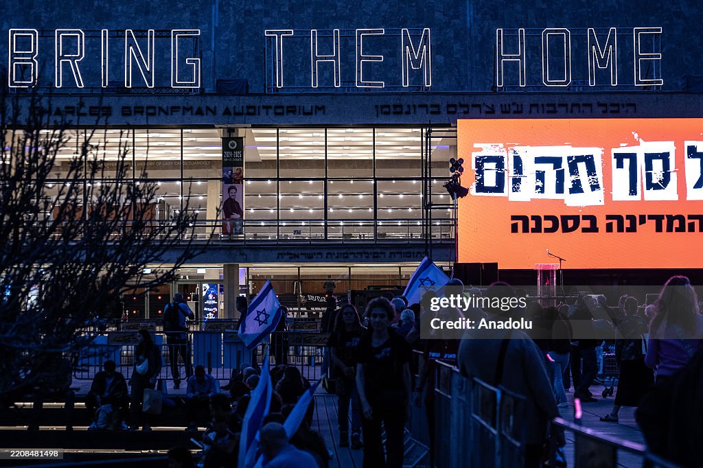 Protest in Tel Aviv to demand the return of Israeli hostages