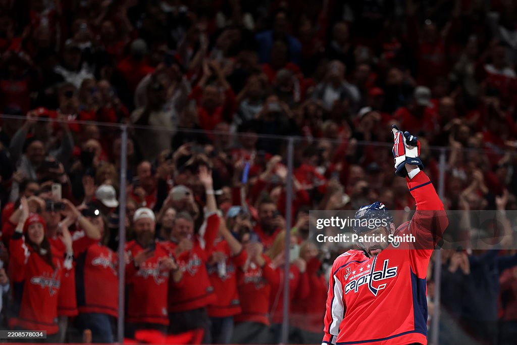 Chicago Blackhawks v Washington Capitals