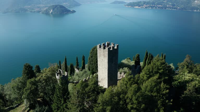 https://media.gettyimages.com/id/2208686807/video/lake-como-italy-morning-hill-drone-lake-background-tight.jpg?b=1&s=640x640&k=20&c=EnWrqy0jr1iT1xJInk3LSXdHEGMjWM1MNRO9P-1iA0s=