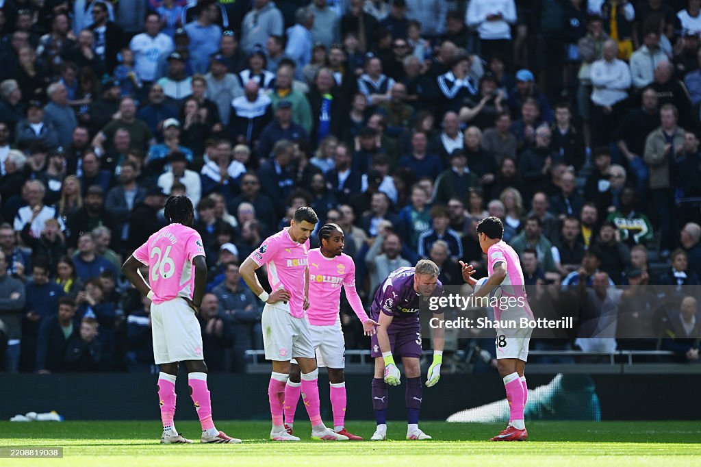 Tottenham Hotspur FC v Southampton FC - Premier League