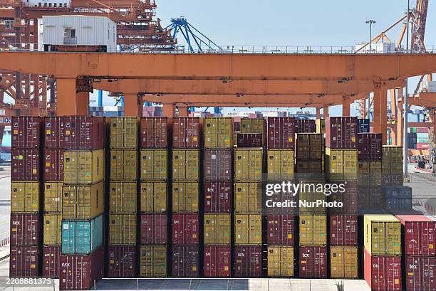 Athens Container Terminal 7,475 Port Of Athens Stock Photos, High-Res Pictures, and Images ...