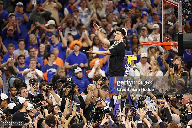 Walter Clayton Jr. #1 of the Florida Gators celebrates after defeating the Houston Cougars in the National Championship of the NCAA Men's Basketball...