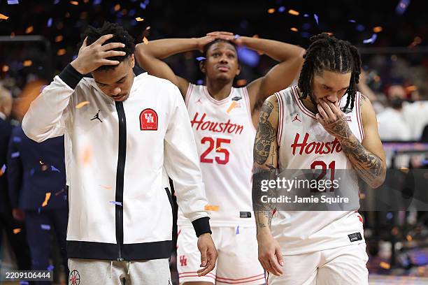 Emanuel Sharp of the Houston Cougars and team reacts after the second half in the National Championship of the NCAA Men's Basketball Tournament...