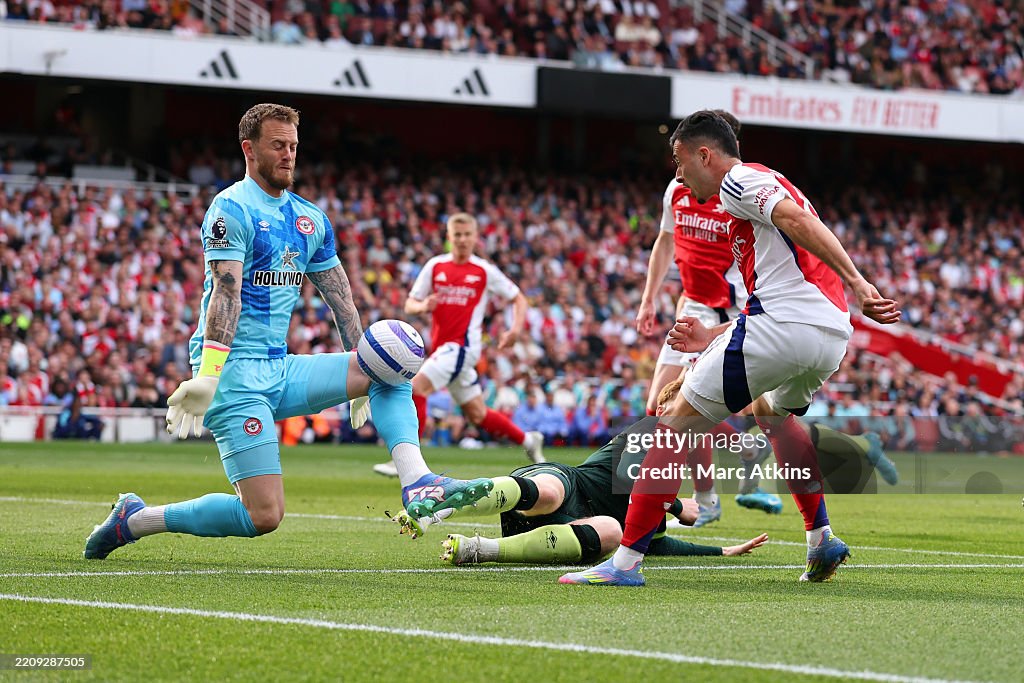 Arsenal FC v Brentford FC - Premier League