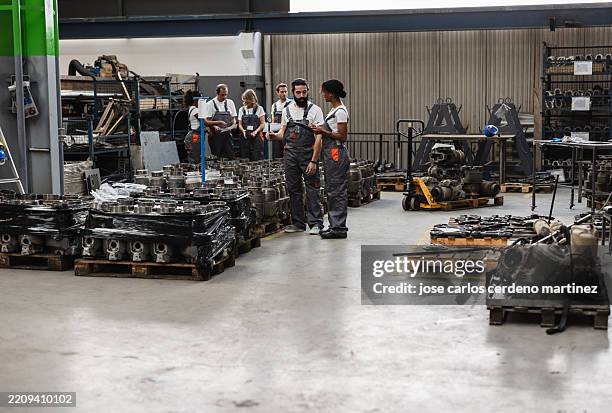 Engine Warehouse 56 Auto Parts Store Interior Stock Photos, High-Res Pictures, and ...
