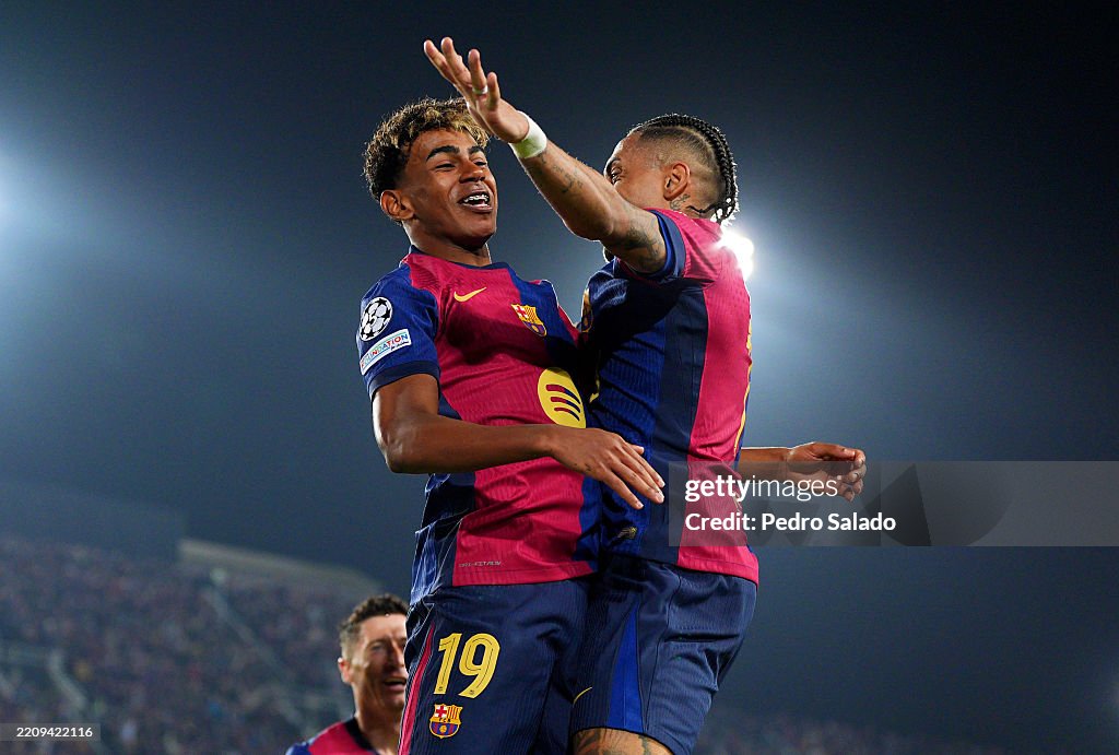 FC Barcelona v Borussia Dortmund - UEFA Champions League 2024/25 Quarter Final First Leg