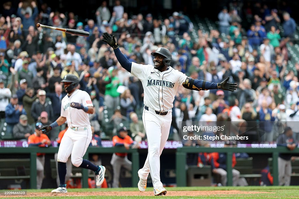 Houston Astros v Seattle Mariners