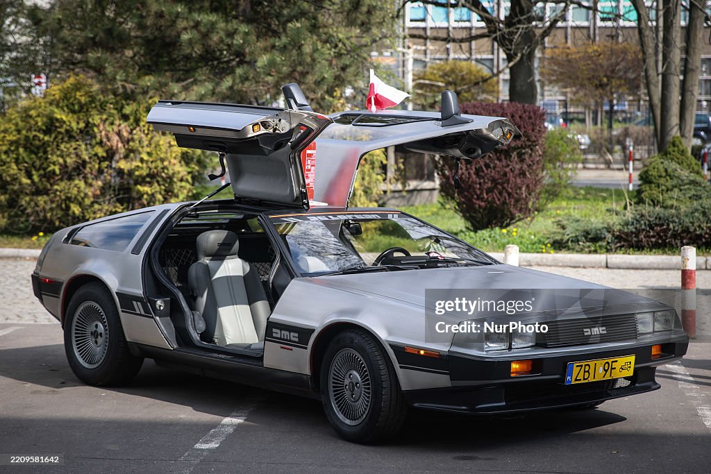 DMC DeLorean Car