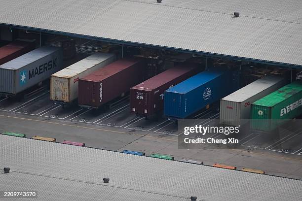 Ial Container Line 35 Zim Lines Photos & High Res Pictures - Getty Images