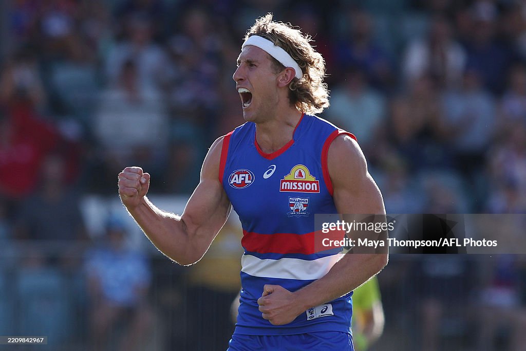 AFL Rd 5 - Western Bulldogs v Brisbane