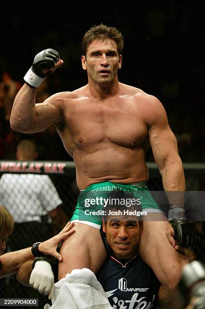 Kemo Ufc 371 Ken Shamrock Photos & High Res Pictures - Getty Images