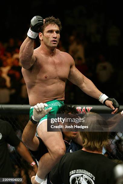 Kemo Ufc 371 Ken Shamrock Photos & High Res Pictures - Getty Images