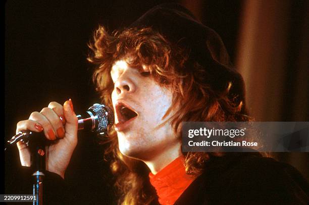 David Johansen , American singer, during a concert of the New York Dolls. Paris, December 3rd, 1973.