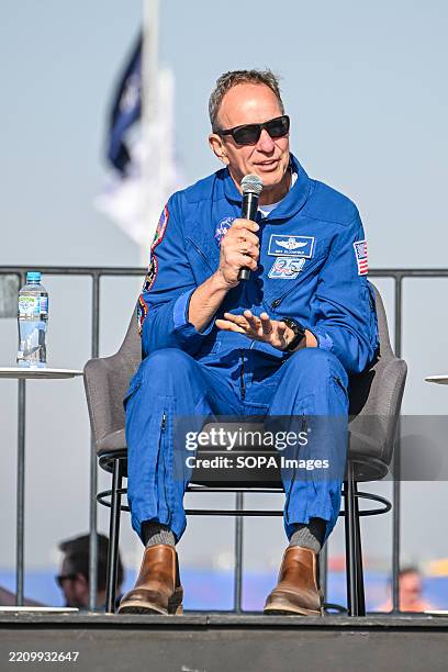 Colonel Spaceman 55 Colonel John Alexander Stock Photos, High-Res Pictures, and Images ...