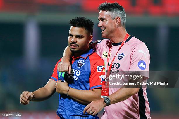 Ashutosh Sharma of Delhi Capitals and Kevin Pietersen during the 2025 IPL match between Delhi Capitals and Rajasthan Royals on April 16 in Delhi,...