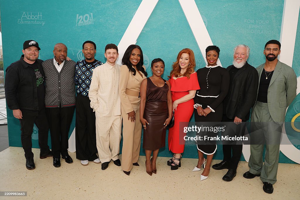 PATRICK SCHUMACKER (EXECUTIVE PRODUCER), WILLIAM STANFORD DAVIS, TYLER JAMES WILLIAMS, CHRIS PERFETTI, SHERYL LEE RALPH, QUINTA BRUNSON, LISA ANN WALTER, JANELLE JAMES, RANDALL EINHORN (EXECUTIVE PRODUCER), MATTHEW LAW