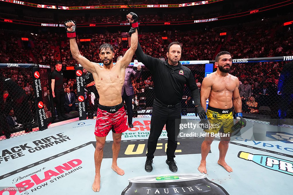 UFC 314: Rodriguez v Pitbull