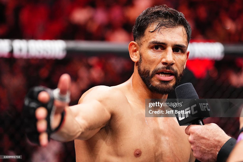 UFC 314: Rodriguez v Pitbull