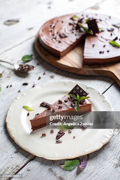 slice of vegan chocolate mousse cake - cheesecake stock pictures, royalty-free photos & images