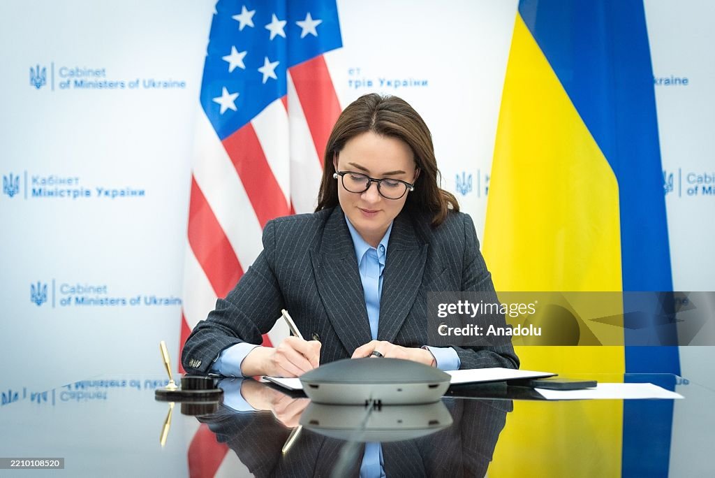 Ukraine and the US sign memorandum of understanding on rare earth minerals