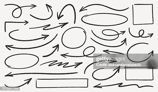 ilustraciones, imágenes clip art, dibujos animados e iconos de stock de flechas y marcos dibujados a mano - símbolo de flecha