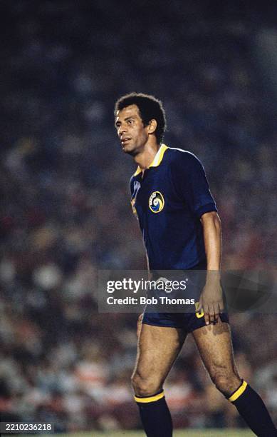 Brazilian footballer Carlos Alberto Torres in action playing as a defender for New York Cosmos in a North American Soccer League match in the United...