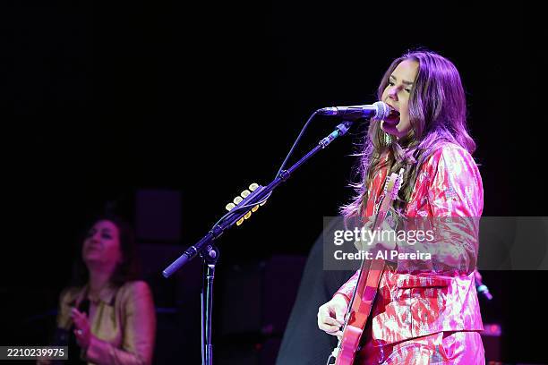 April Venable 88 Ally Venable Photos & High Res Pictures - Getty Images