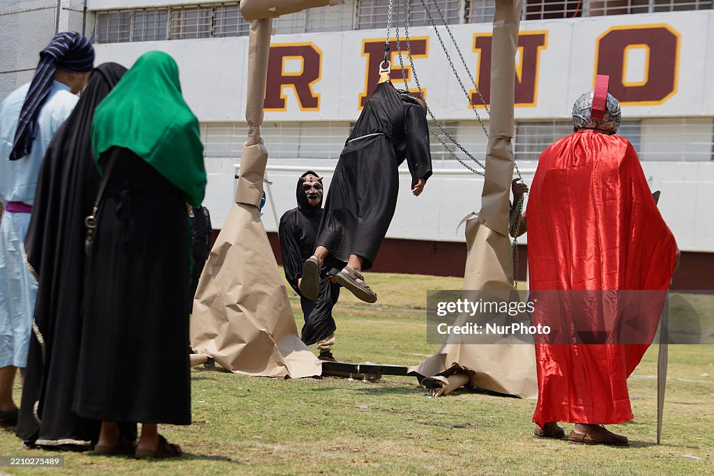 Prisoners In Mexico City Perform The Passion Of Christ Inside The North Men's Social Rehabilitation Center