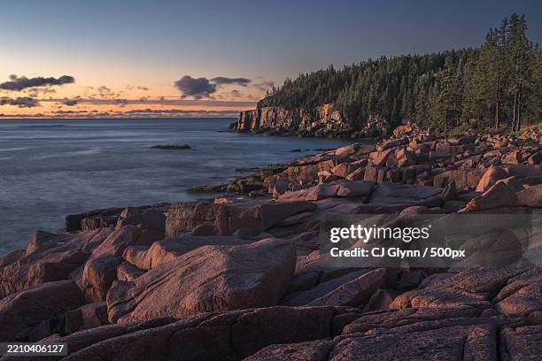 scenic view of sea against sky during sunset,bar harbor,maine,united states,usa - monument cove acadia national park stock pictures, royalty-free photos & images