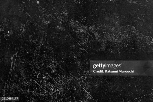 scratched black wall texture abstract grunge background - éraflure photos et images de collection