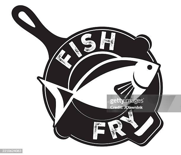fish fry etiketten-designkonzept auf weißem hintergrund - frittiert stock-grafiken, -clipart, -cartoons und -symbole