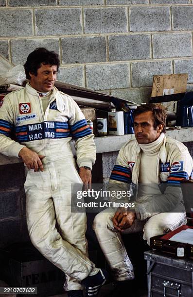 Team mates Mario Andretti and Carlos Reutemann in the garage at the Brazilian GP, Autódromo de Interlagos São Paulo, Brazil, 2nd-4th February 1979.