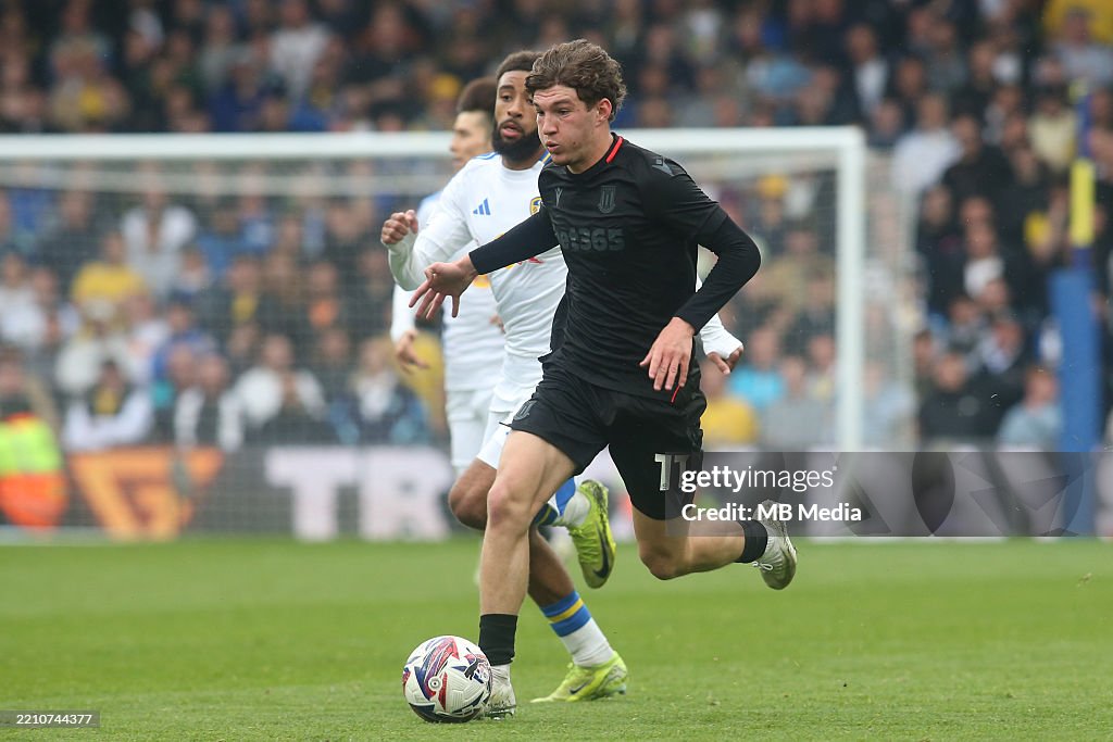 Leeds United FC v Stoke City FC - Sky Bet Championship