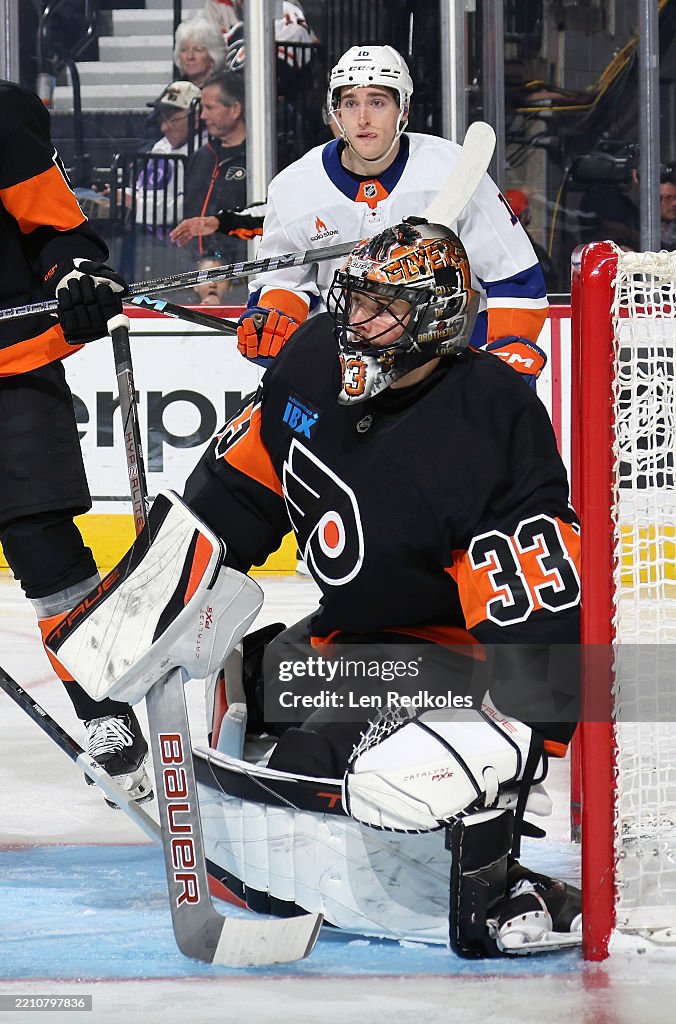 New York Islanders v Philadelphia Flyers