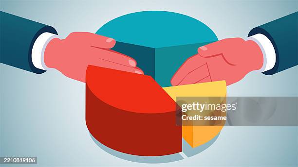 ilustraciones, imágenes clip art, dibujos animados e iconos de stock de participación en los beneficios o asignación de cuota de mercado, análisis de inversiones y asignación de activos, asignación isométrica a dos manos, gráfico circular - divorcio